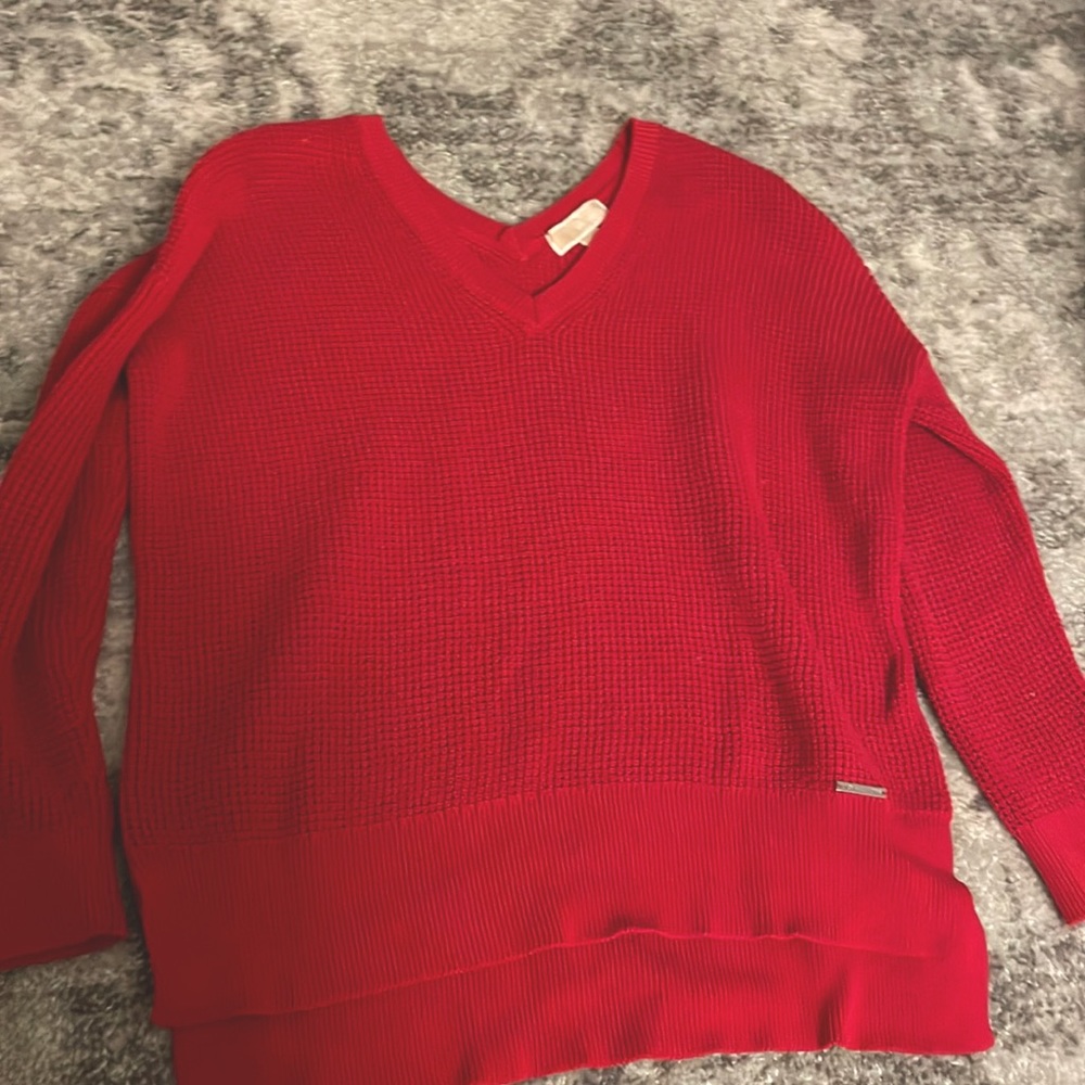Michael Kora Bright Red vneck